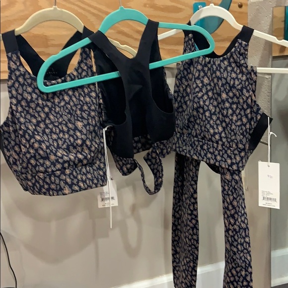 Varley Sherman Navy spotted sports bra! NWT!